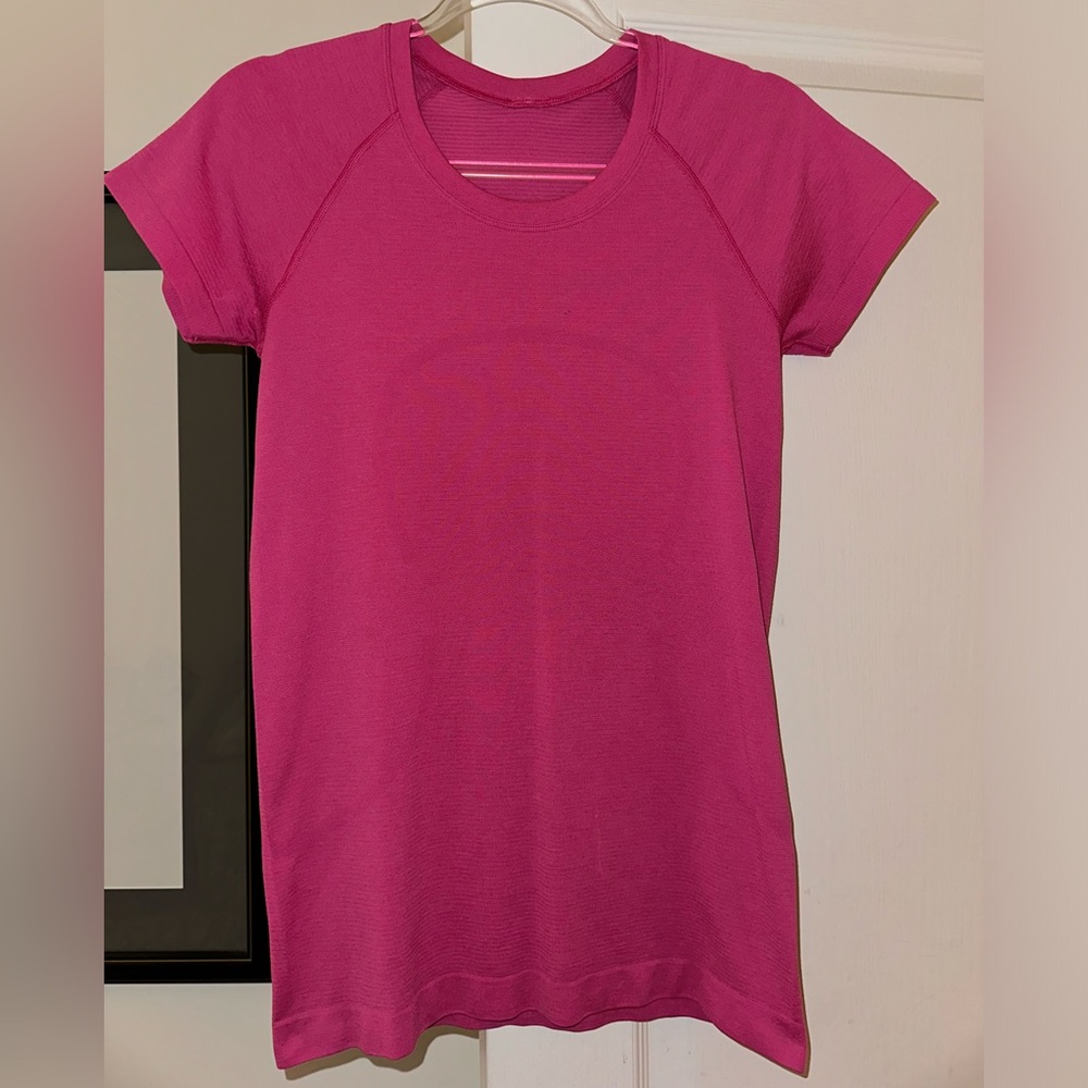 Sonic Pink Swiftly Tech Size 6